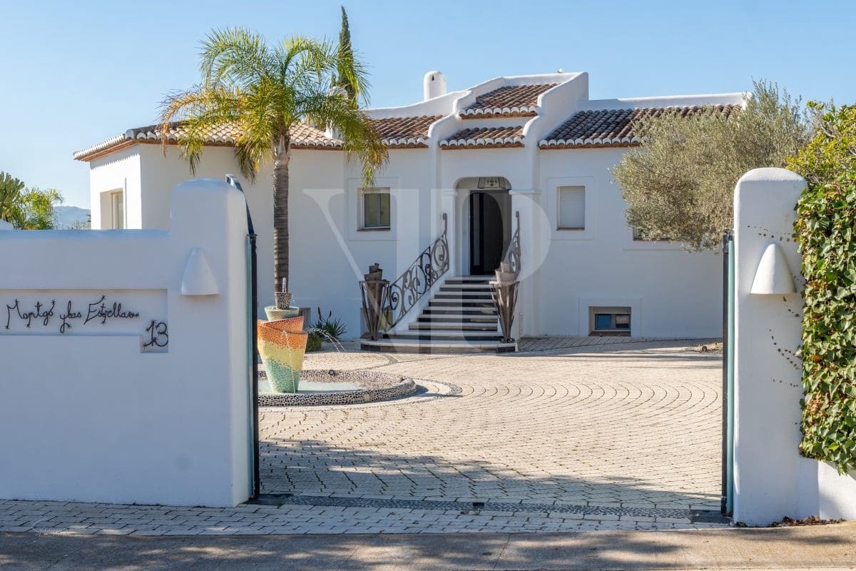5 soveværelse Villa til salg i Javea / Xabia med swimmingpool - € 1.695.000 (Ref: 8771040)