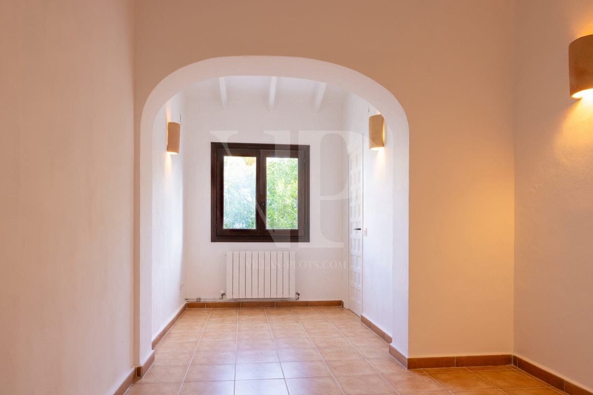 5 makuuhuone Huvila myytävänä paikassa Javea / Xabia - 790 000 € (Ref: 8878284)