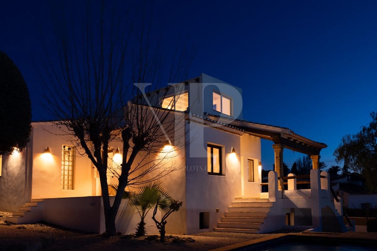 5 makuuhuone Huvila myytävänä paikassa Javea / Xabia - 790 000 € (Ref: 8878284)