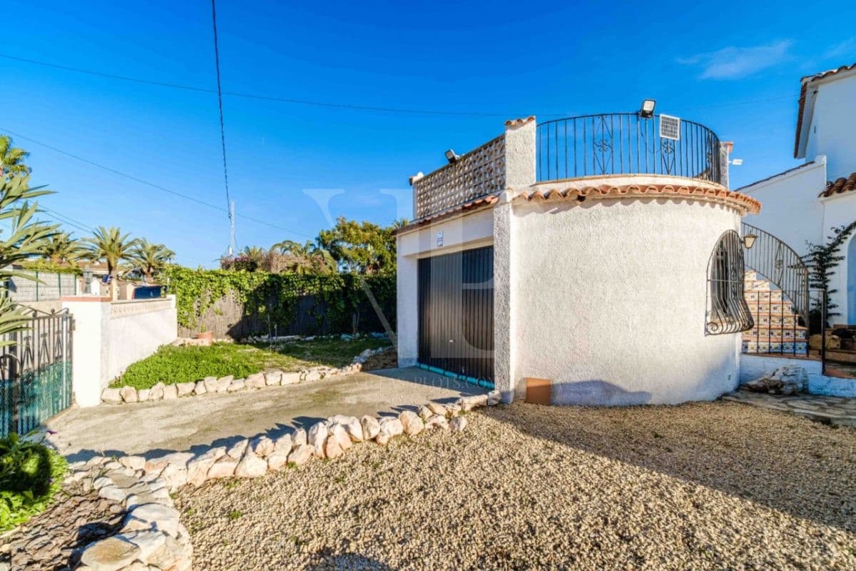 4 Zimmer Villa zu verkaufen in Javea / Xabia - 795.000 € (Ref: 9072427)