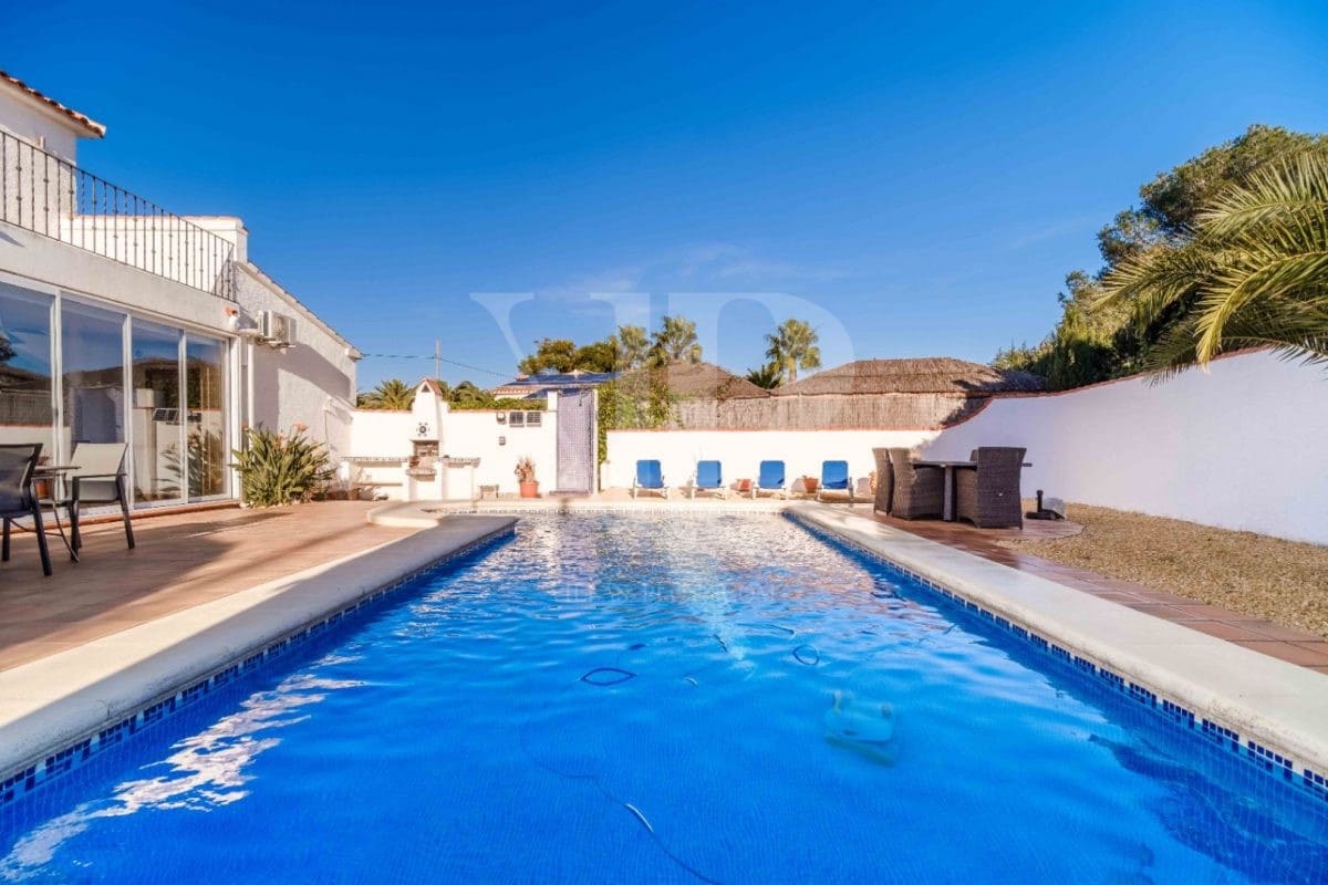 4 Zimmer Villa zu verkaufen in Javea / Xabia - 795.000 € (Ref: 9072427)
