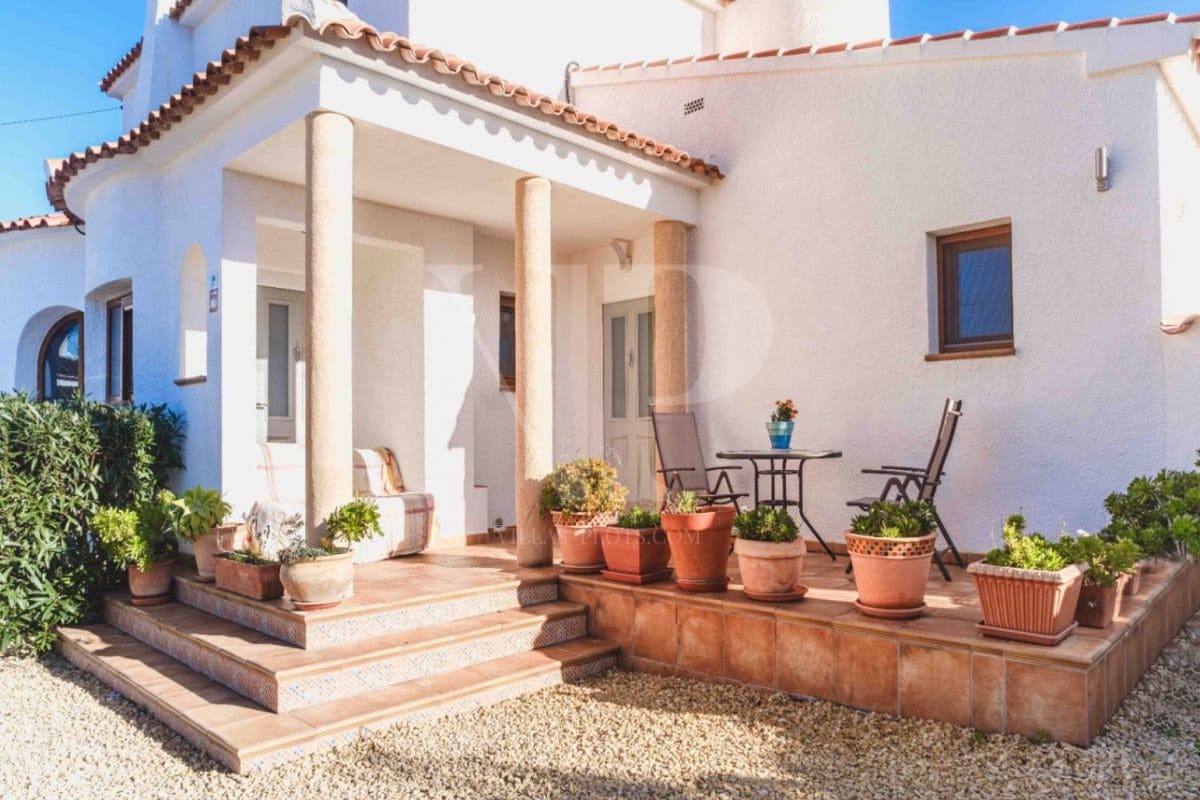 4 Zimmer Villa zu verkaufen in Javea / Xabia - 795.000 € (Ref: 9072427)