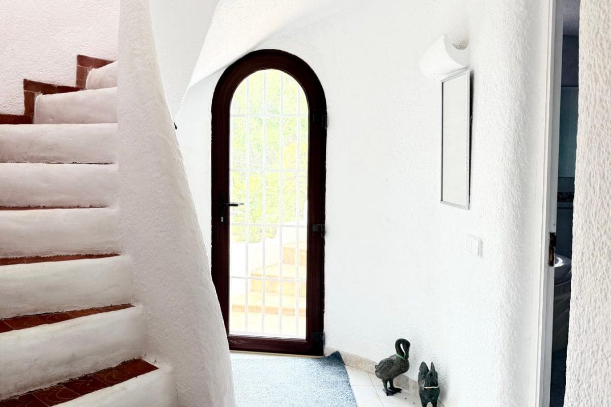 5 bedroom Villa for sale in Javea / Xabia - € 970,000 (Ref: 9117427)