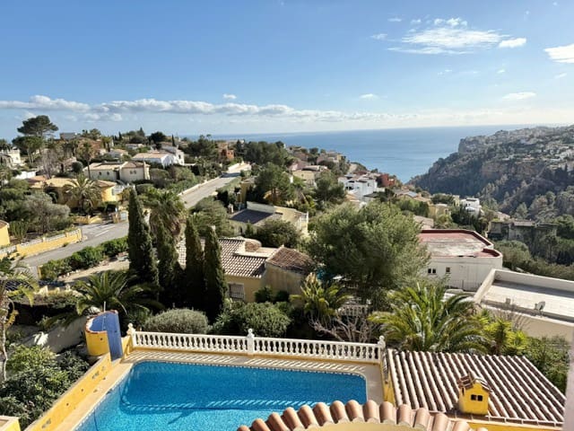 5 soveværelse Villa til salg i Benitachell / Benitatxell - € 585.000 (Ref: 9117970)