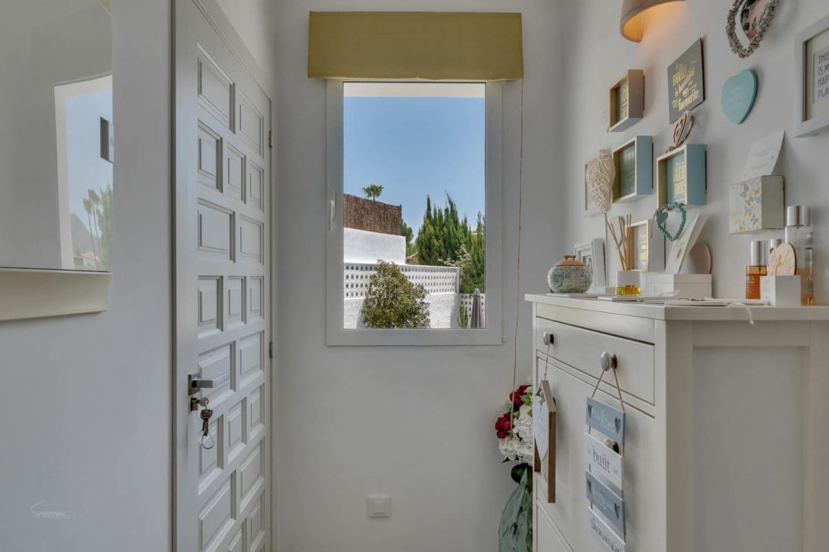 5 bedroom Villa for sale in Javea / Xabia - € 895,000 (Ref: 9117972)