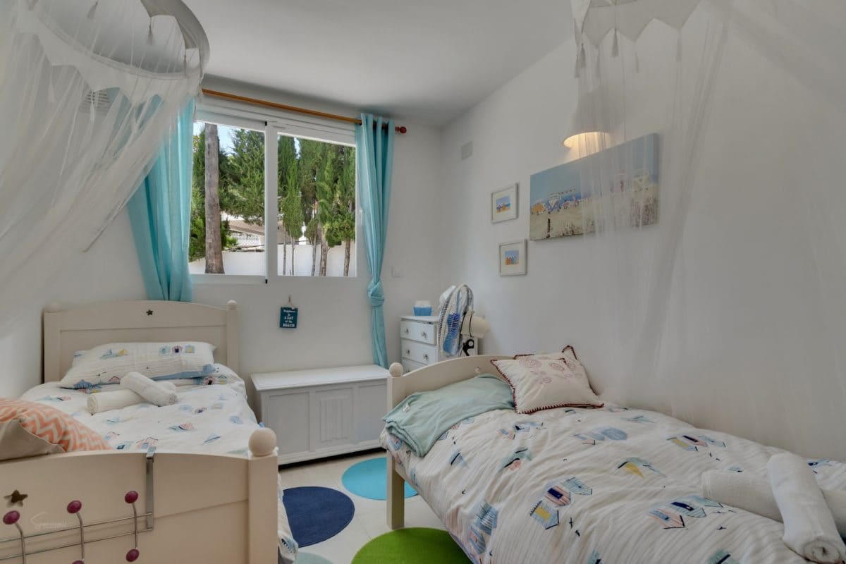 5 bedroom Villa for sale in Javea / Xabia - € 895,000 (Ref: 9117972)