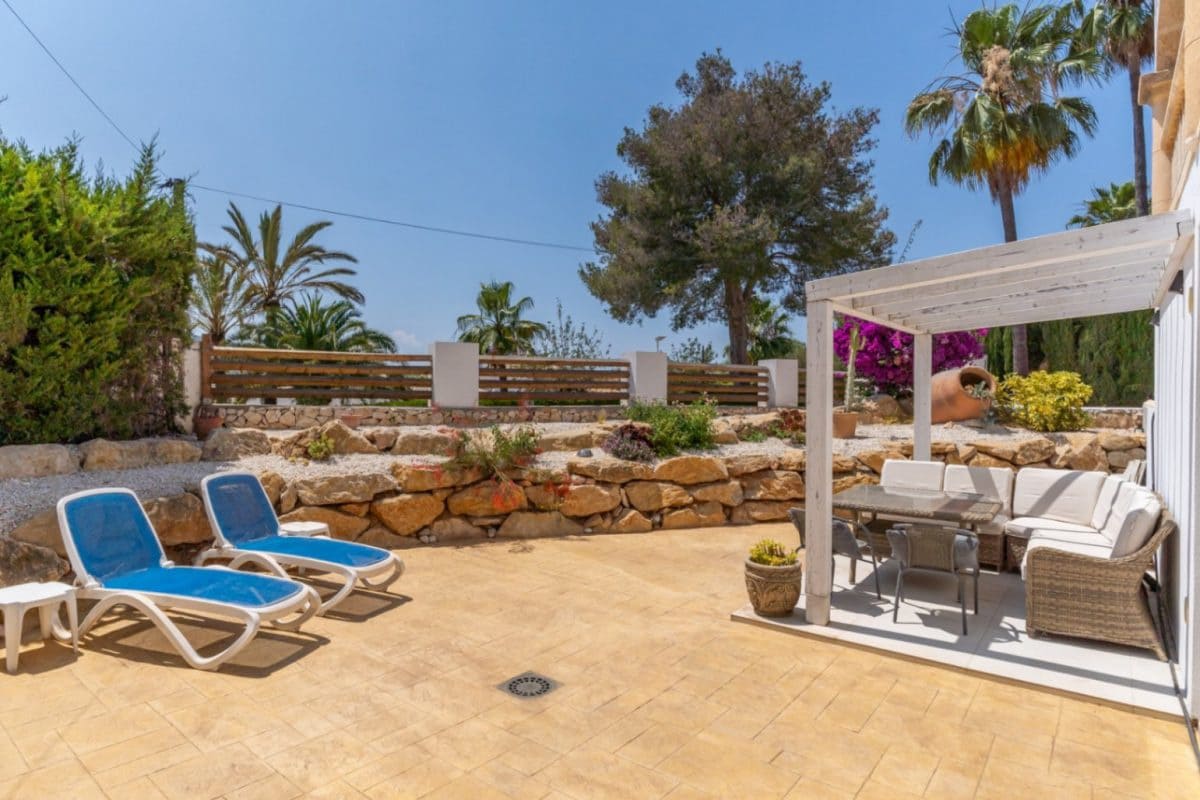 5 bedroom Villa for sale in Javea / Xabia - € 895,000 (Ref: 9117972)