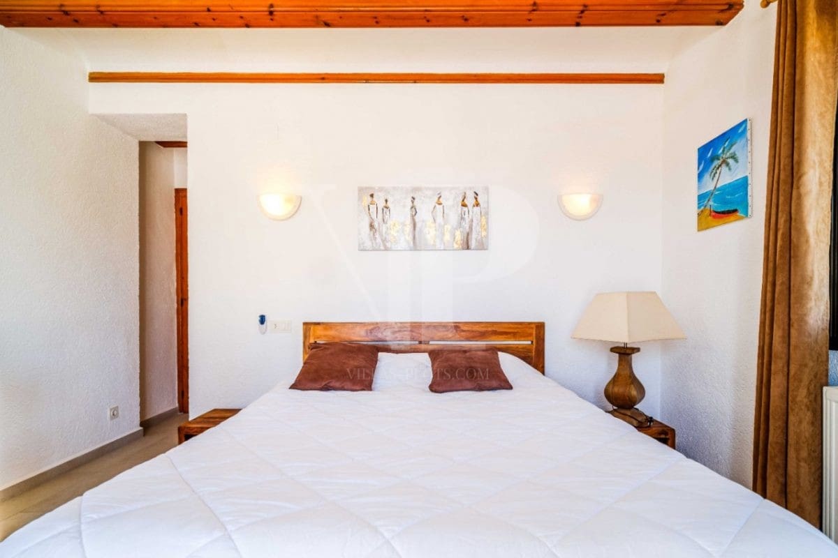 4 bedroom Villa for sale in Javea / Xabia with pool - € 595,000 (Ref: 9223535)