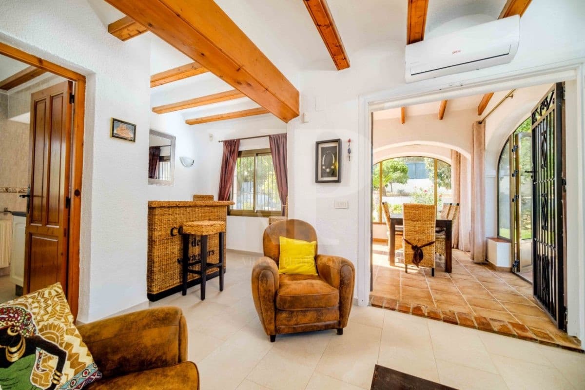 4 bedroom Villa for sale in Javea / Xabia with pool - € 595,000 (Ref: 9223535)