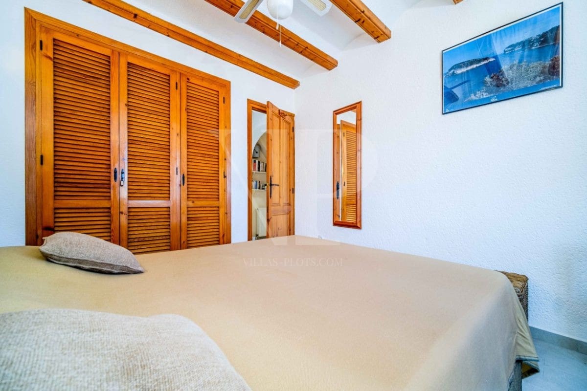 4 bedroom Villa for sale in Javea / Xabia with pool - € 595,000 (Ref: 9223535)