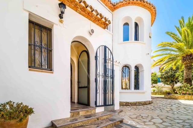 4 Zimmer Villa zu verkaufen in Javea / Xàbia mit Pool - 595.000 € (Ref: 9223535)