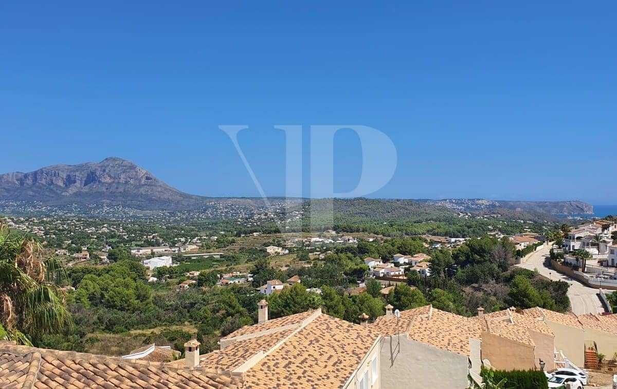 3 soveværelse Semi-Rækkehus til salg i Javea / Xabia med swimmingpool - € 349.000 (Ref: 9245631)