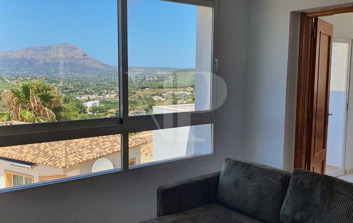 3 soveværelse Semi-Rækkehus til salg i Javea / Xabia med swimmingpool - € 349.000 (Ref: 9245631)