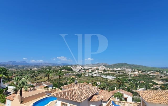 3 soveværelse Semi-Rækkehus til salg i Javea / Xàbia med swimmingpool - € 349.000 (Ref: 9245631)
