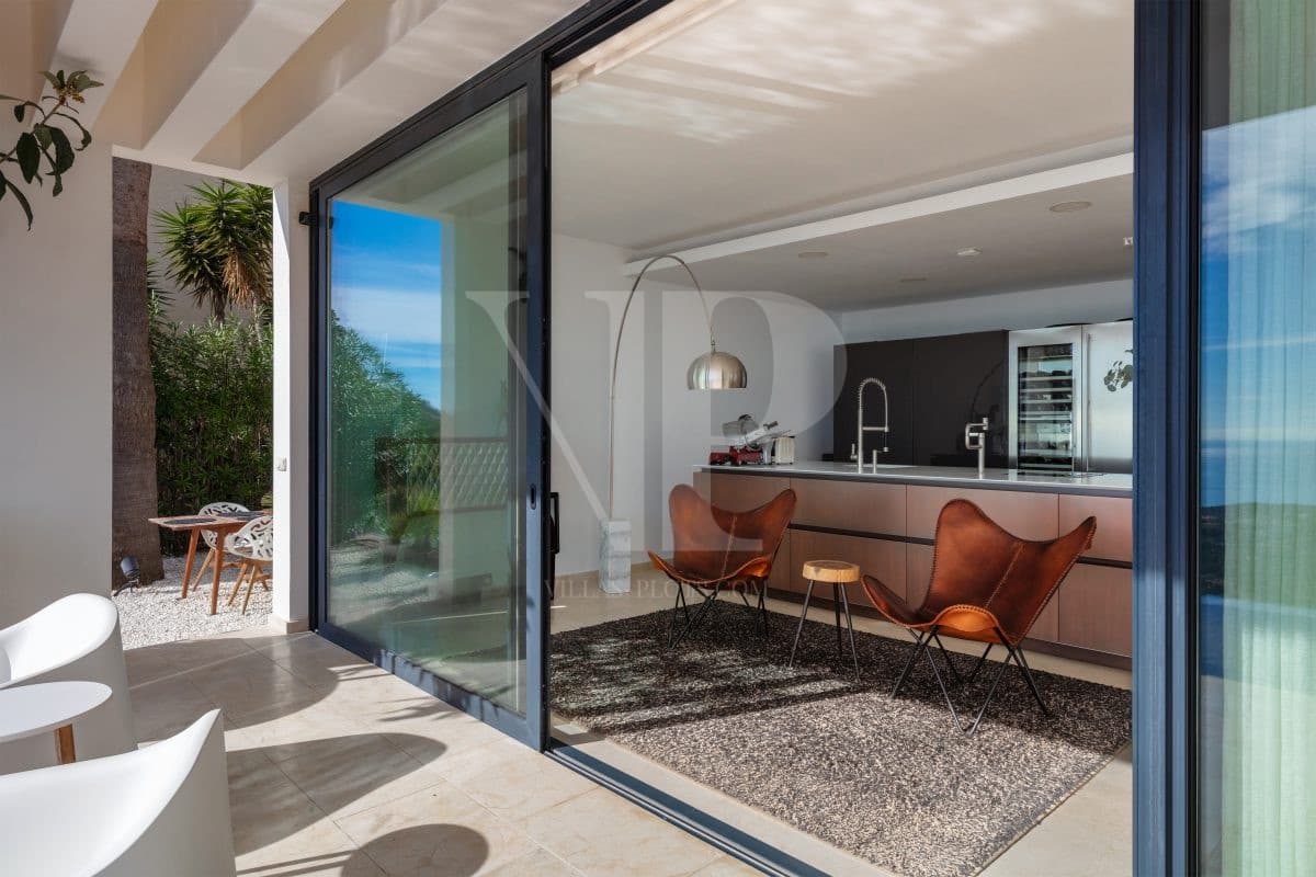 4 bedroom Villa for sale in Benitachell / Benitatxell with pool - € 2,795,000 (Ref: 9289296)