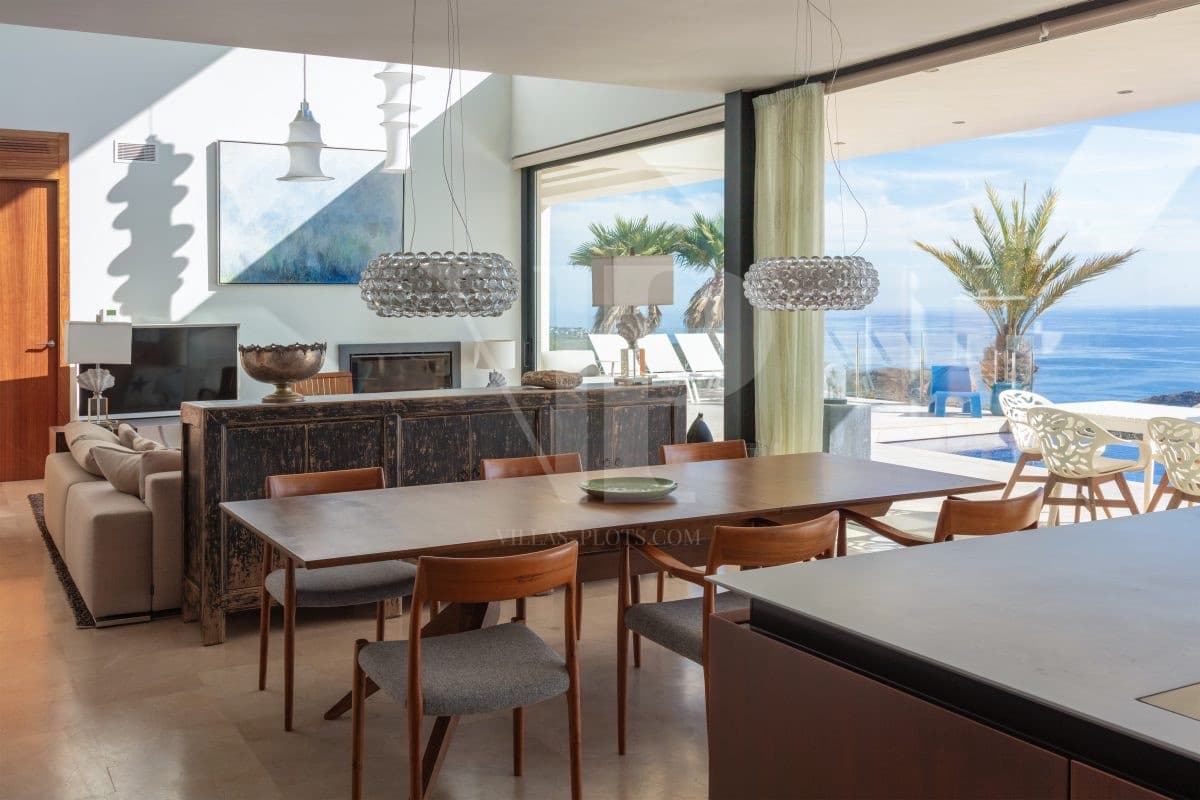 4 bedroom Villa for sale in Benitachell / Benitatxell with pool - € 2,795,000 (Ref: 9289296)