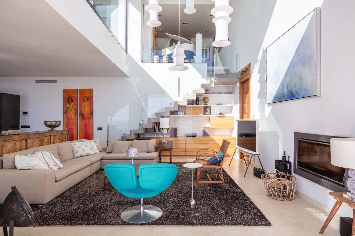 4 bedroom Villa for sale in Benitachell / Benitatxell with pool - € 2,795,000 (Ref: 9289296)