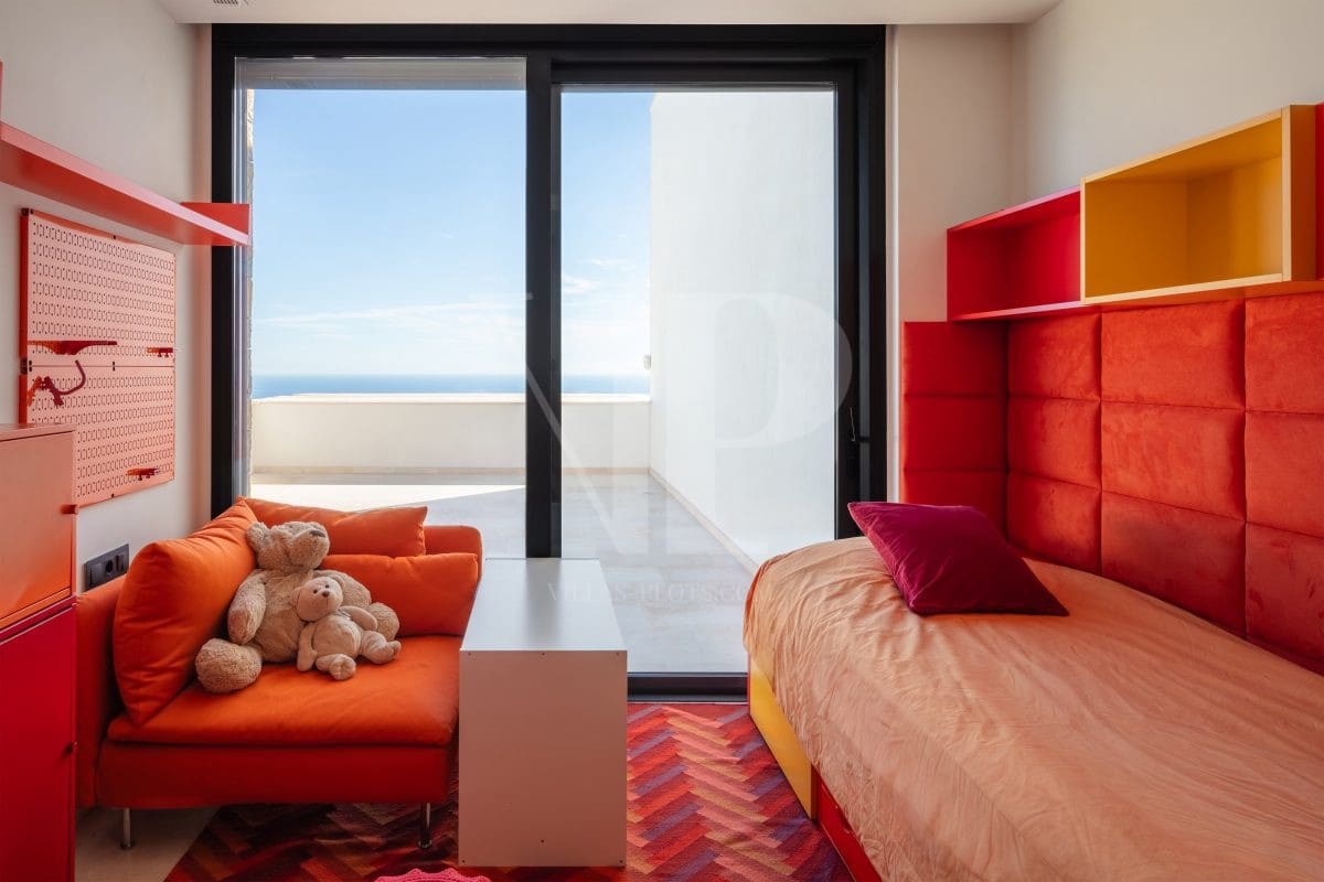 4 bedroom Villa for sale in Benitachell / Benitatxell with pool - € 2,795,000 (Ref: 9289296)