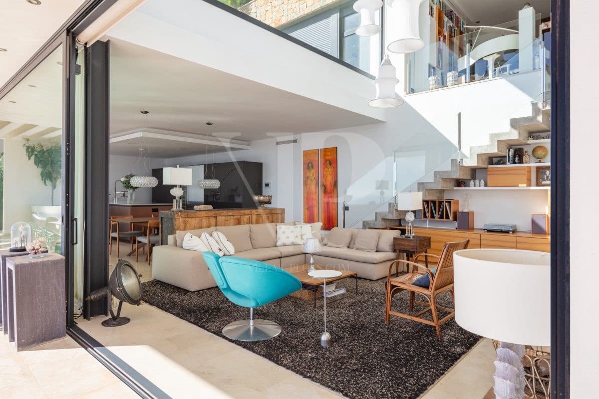 4 bedroom Villa for sale in Benitachell / Benitatxell with pool - € 2,795,000 (Ref: 9289296)