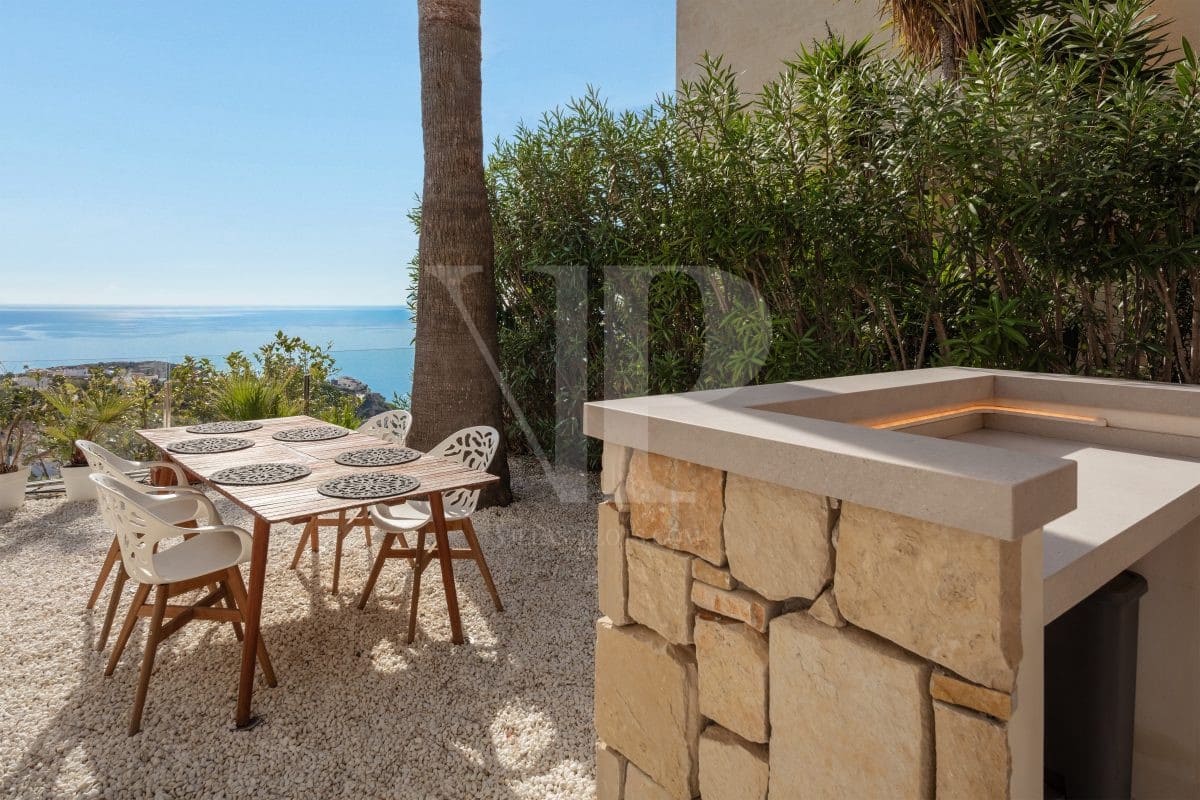 4 bedroom Villa for sale in Benitachell / Benitatxell with pool - € 2,795,000 (Ref: 9289296)