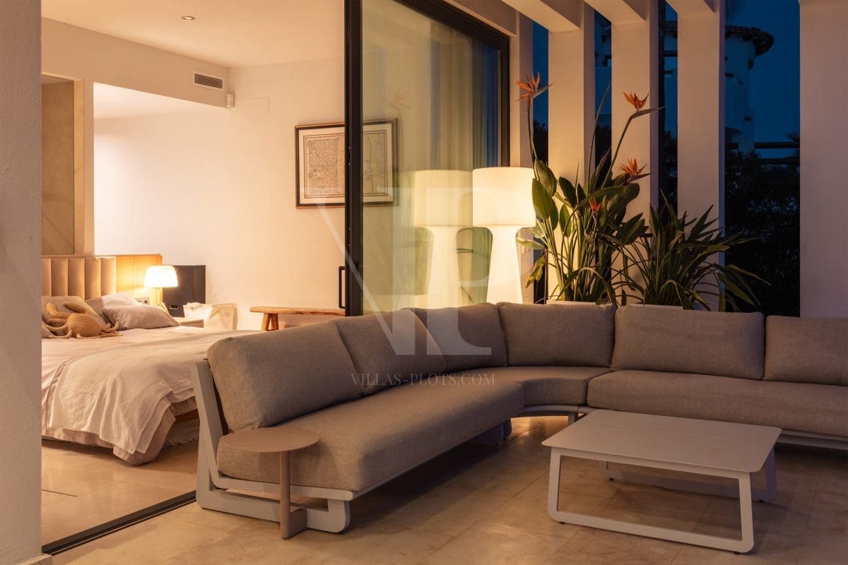 4 bedroom Villa for sale in Benitachell / Benitatxell with pool - € 2,795,000 (Ref: 9289296)