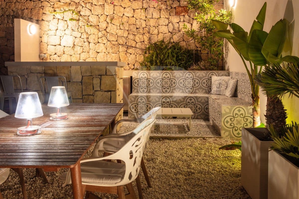 4 bedroom Villa for sale in Benitachell / Benitatxell with pool - € 2,795,000 (Ref: 9289296)