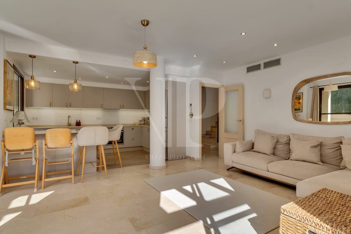 4 bedroom Townhouse for sale in Javea / Xabia with pool - € 575,000 (Ref: 9378000)