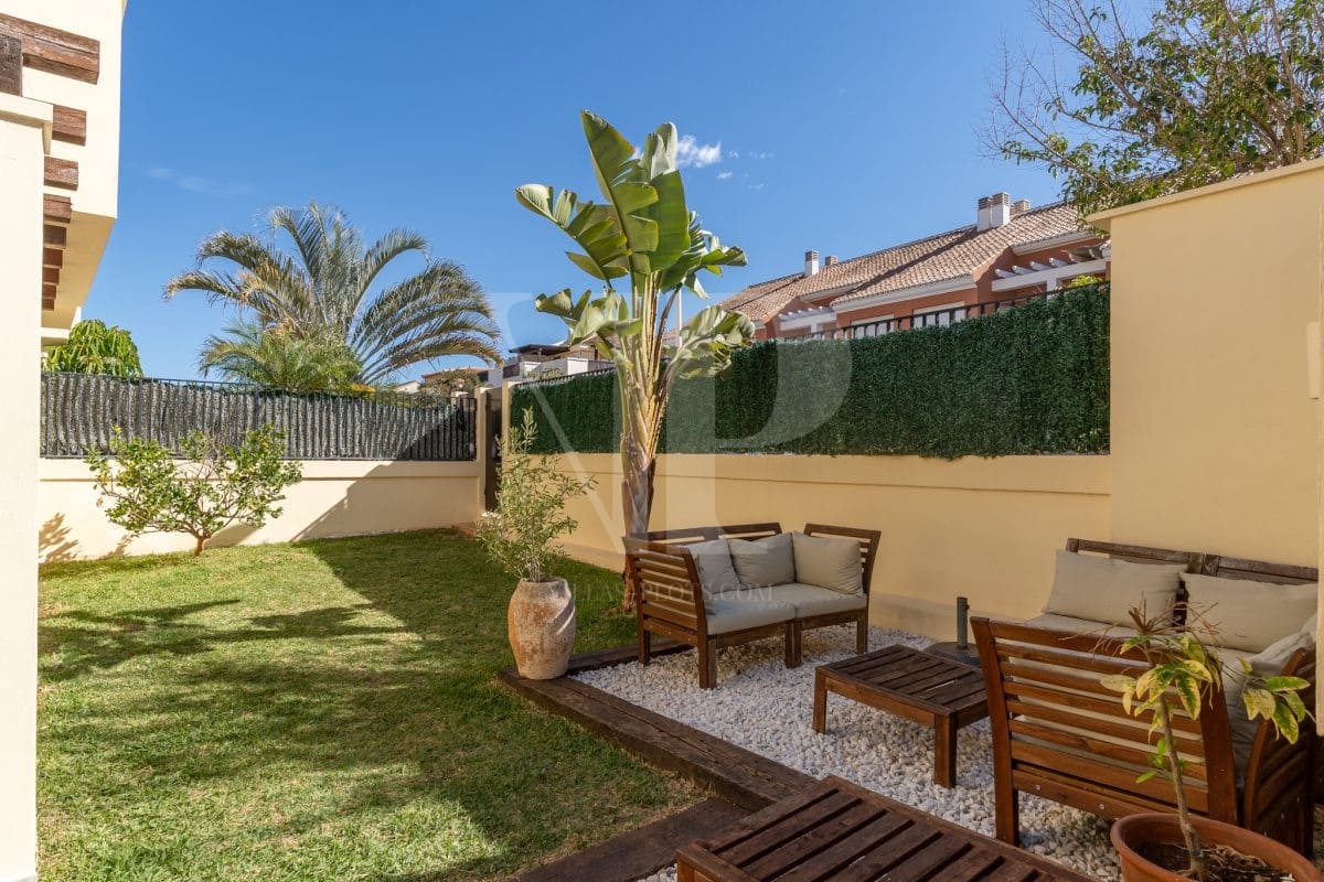 4 bedroom Townhouse for sale in Javea / Xabia with pool - € 575,000 (Ref: 9378000)