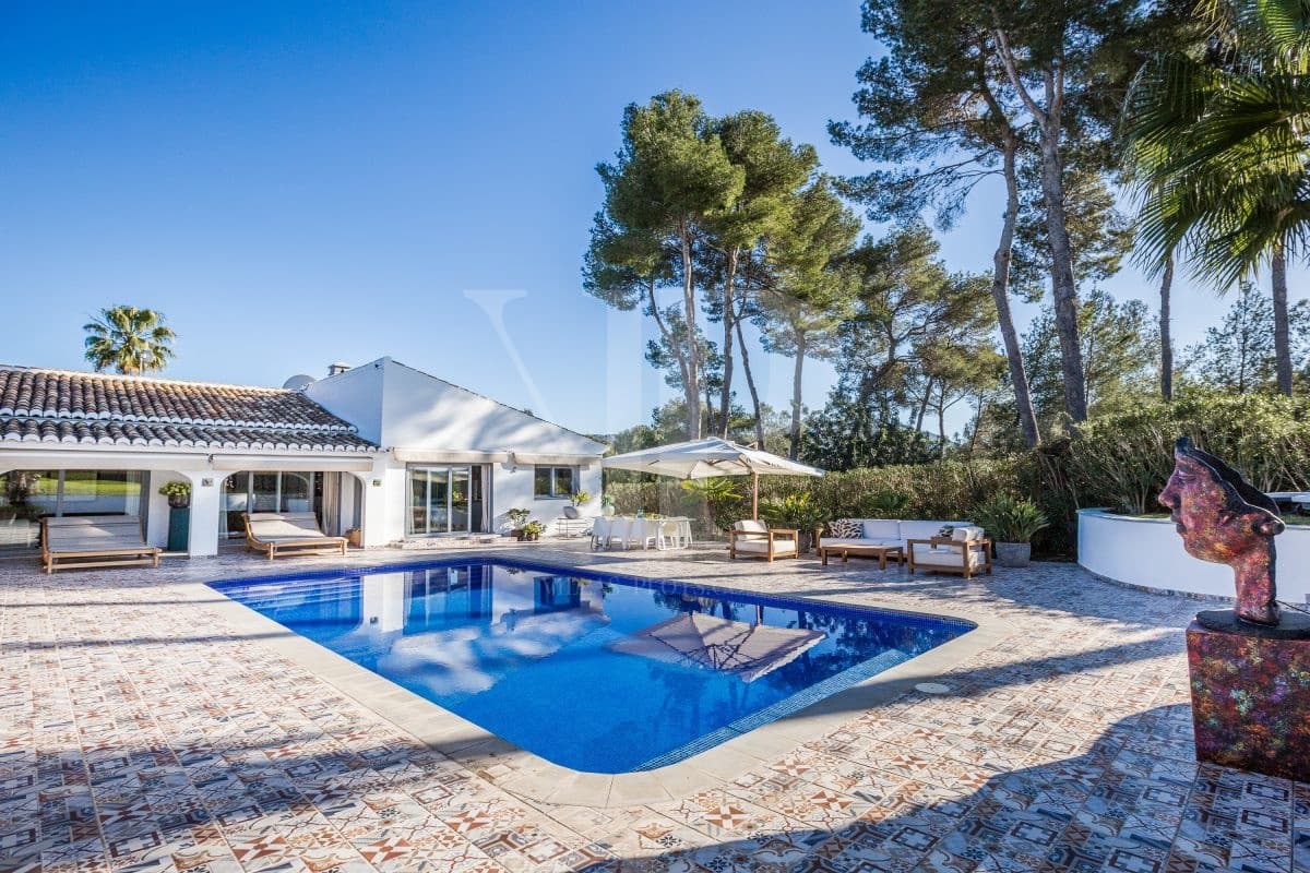 4 sypialnia Willa na sprzedaż w Javea / Xabia z basenem - 1 250 000 € (Ref: 9426312)