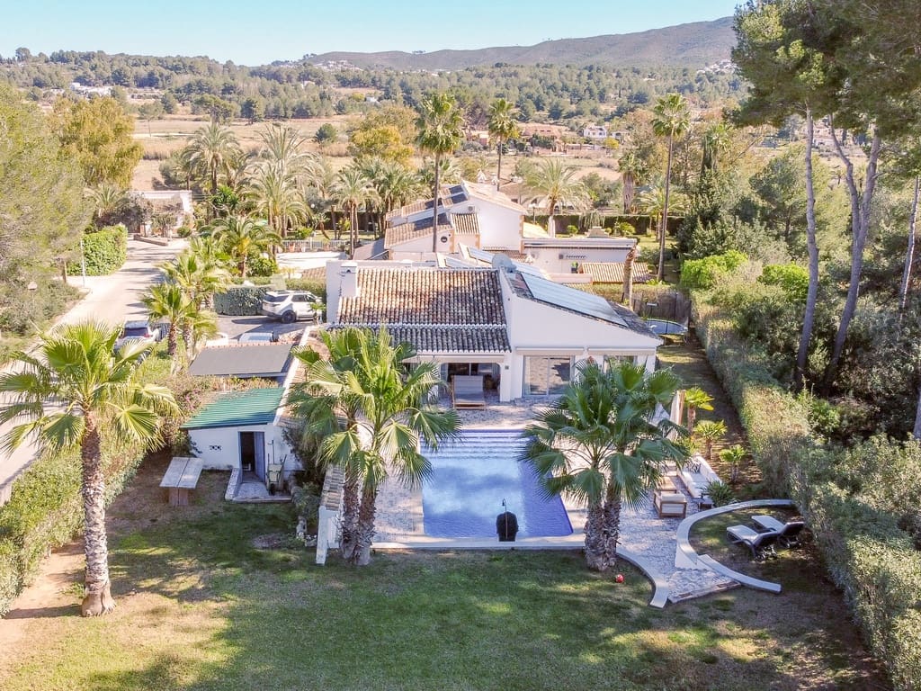 4 sypialnia Willa na sprzedaż w Javea / Xabia z basenem - 1 250 000 € (Ref: 9426312)