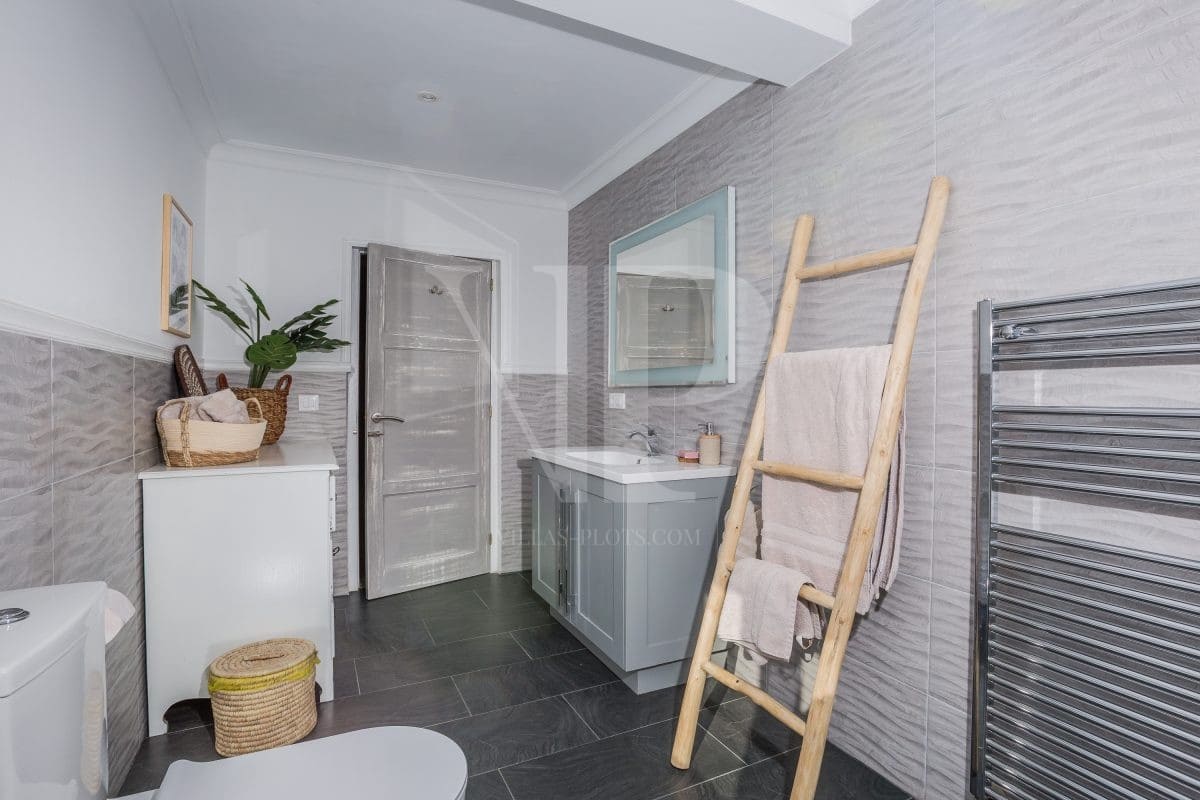 4 sypialnia Willa na sprzedaż w Javea / Xabia z basenem - 1 250 000 € (Ref: 9426312)