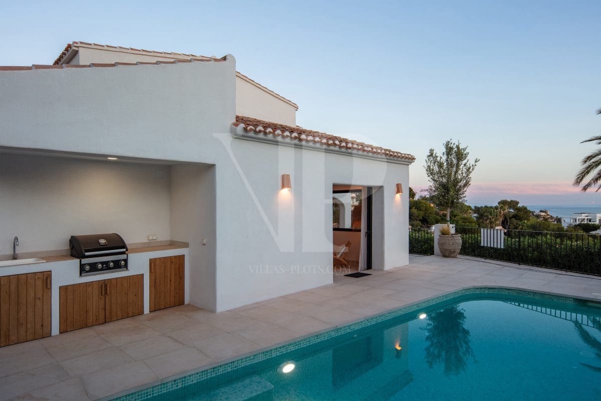5 bedroom Villa for sale in Javea / Xabia with pool - € 1,999,950 (Ref: 9444953)