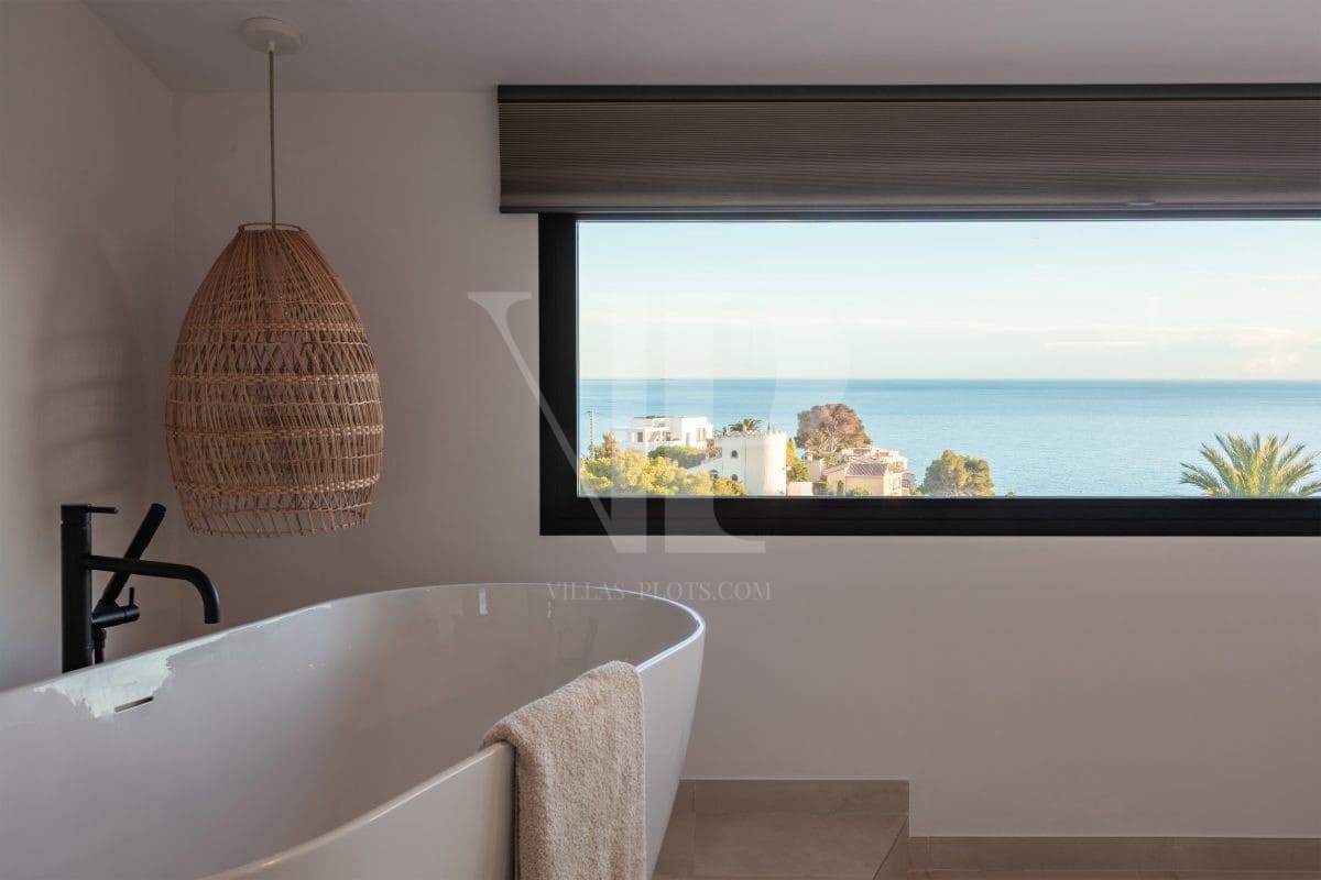 5 bedroom Villa for sale in Javea / Xabia with pool - € 1,999,950 (Ref: 9444953)