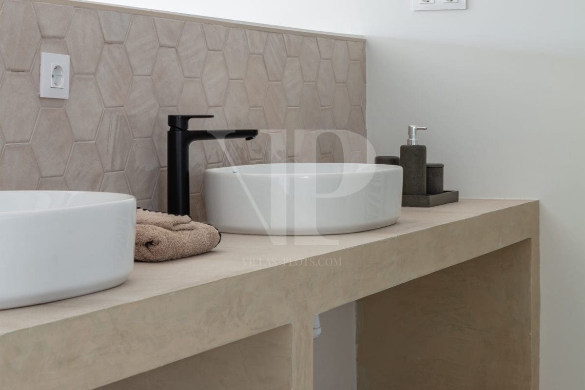 5 bedroom Villa for sale in Javea / Xabia with pool - € 1,999,950 (Ref: 9444953)