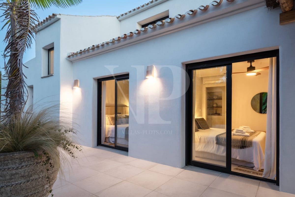5 bedroom Villa for sale in Javea / Xabia with pool - € 1,999,950 (Ref: 9444953)