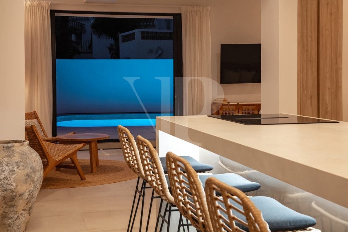 5 bedroom Villa for sale in Javea / Xabia with pool - € 1,999,950 (Ref: 9444953)