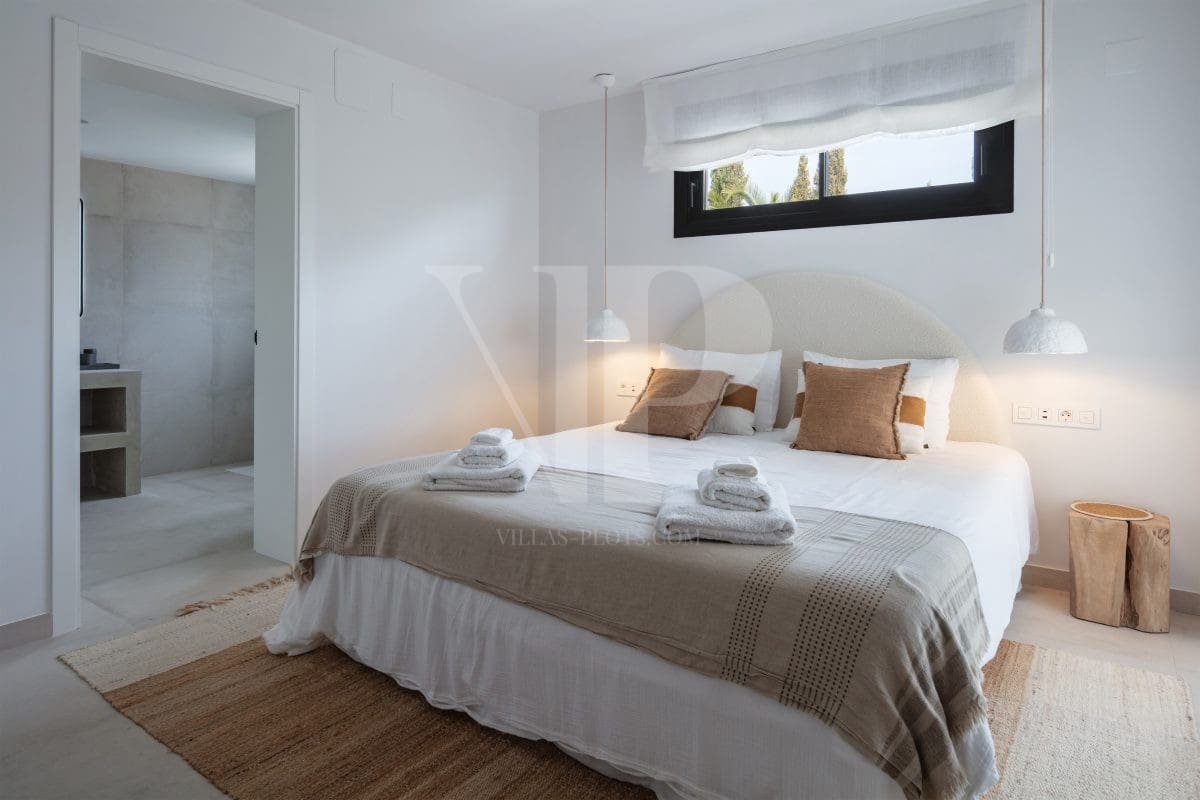 5 bedroom Villa for sale in Javea / Xabia with pool - € 1,999,950 (Ref: 9444953)