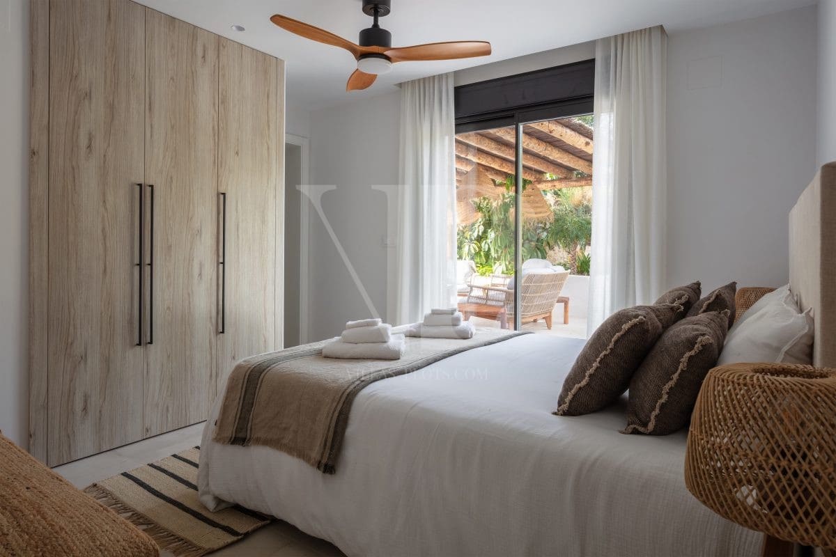 5 bedroom Villa for sale in Javea / Xabia with pool - € 1,999,950 (Ref: 9444953)