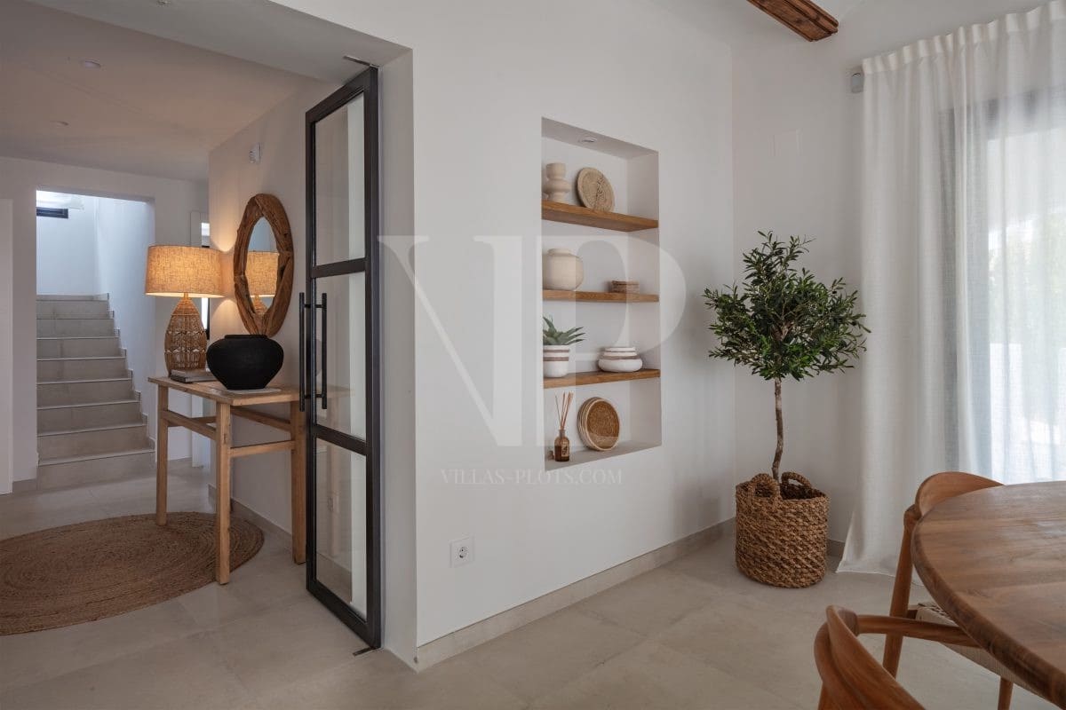 5 bedroom Villa for sale in Javea / Xabia with pool - € 1,999,950 (Ref: 9444953)