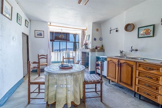 4 makuuhuone Omakotitalo myytävänä paikassa Bérchules - 50 000 € (Ref: 10044218)
