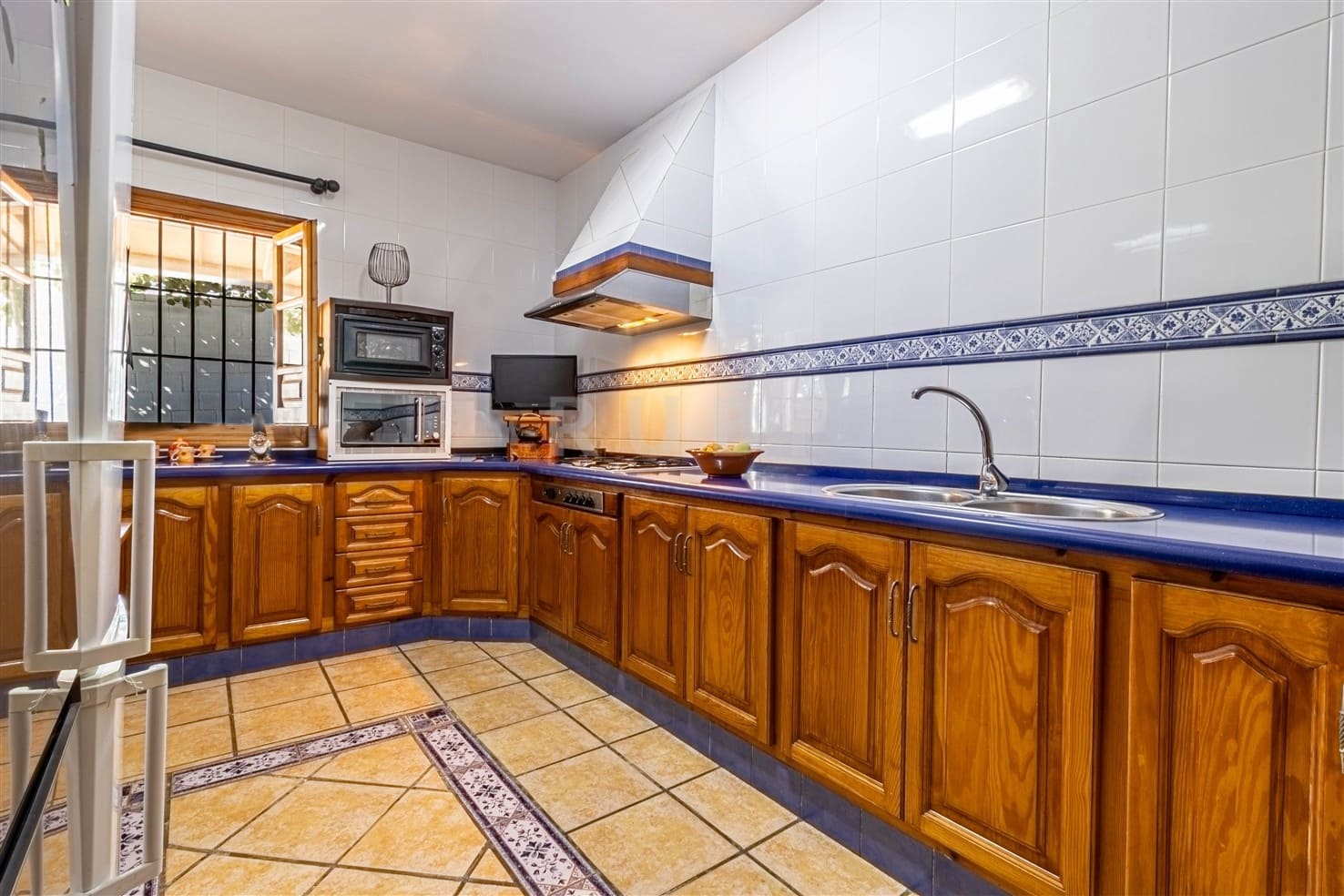 3 soverom Finca/Herregård til salgs i Orgiva med svømmebasseng garasje - € 480 000 (Ref: 10077269)