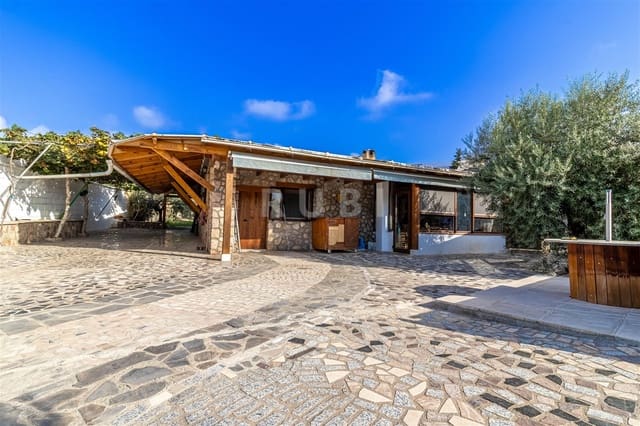 3 soverom Finca/Herregård til salgs i Orgiva med svømmebasseng garasje - € 480 000 (Ref: 10077269)