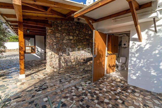 3 soverom Finca/Herregård til salgs i Orgiva med svømmebasseng garasje - € 480 000 (Ref: 10077269)
