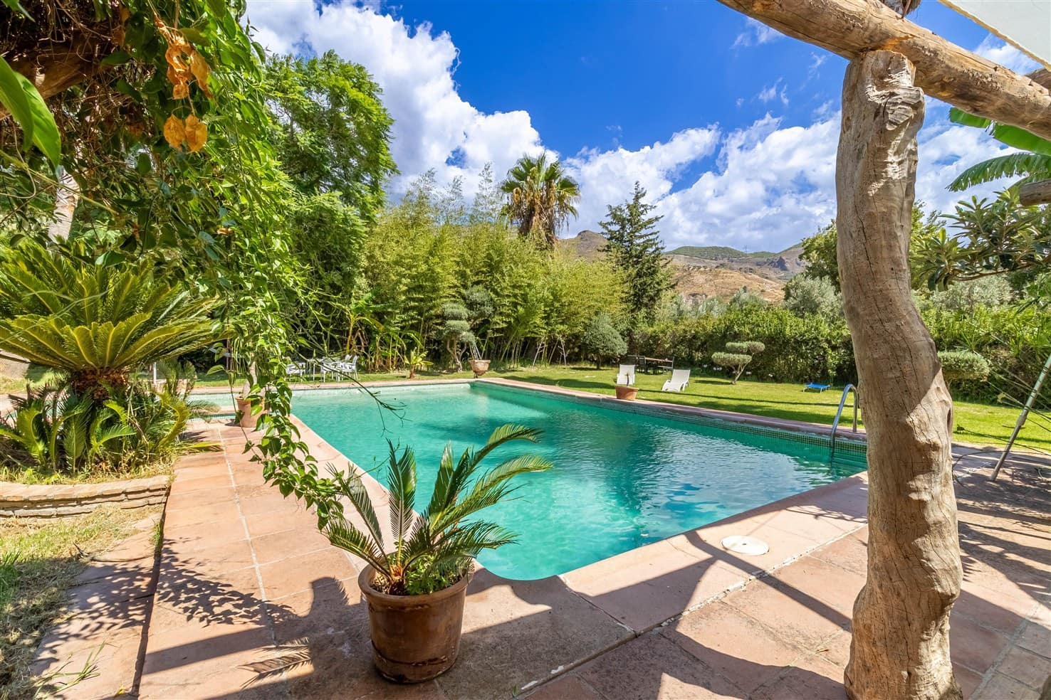 7 chambre Finca/Maison de Campagne à vendre à Orgiva avec piscine garage - 550 000 € (Ref: 10093813)