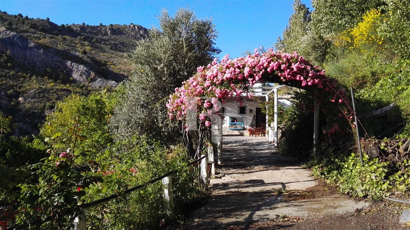 4 quarto Quinta/Casa Rural para venda em Orgiva com piscina garagem - 400 000 € (Ref: 5919742)