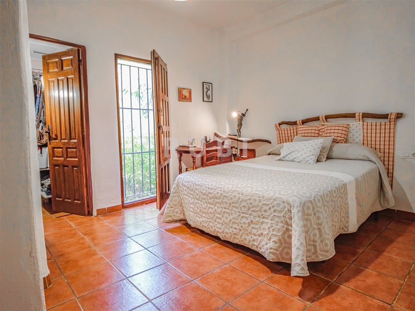 5 bedroom Finca/Country House for sale in Orgiva with pool garage - € 450,000 (Ref: 7660014)