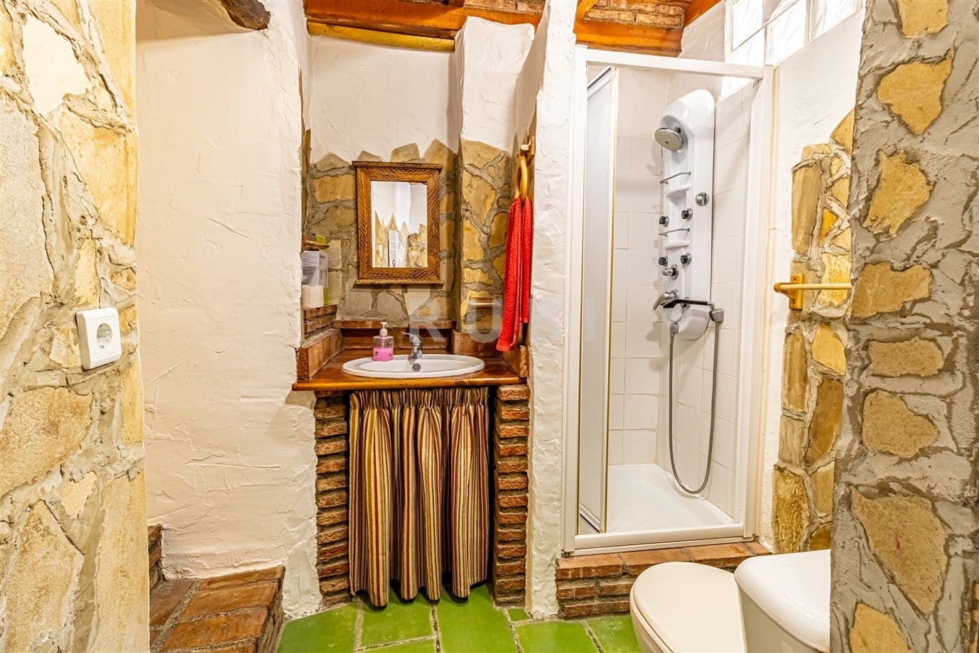 7 soverom Finca/Herregård til salgs i Orgiva med svømmebasseng - € 290 000 (Ref: 7991393)