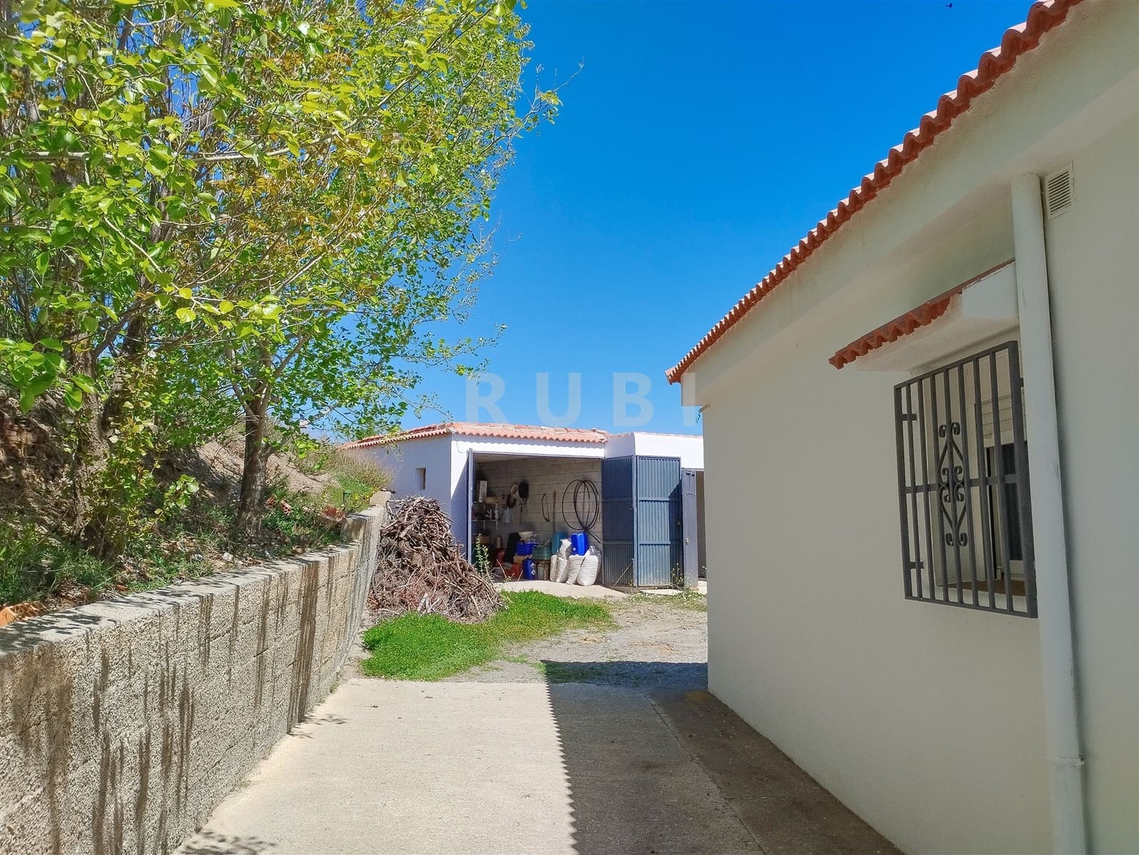 3 soverom Finca/Herregård til salgs i Torvizcon med garasje - € 145 000 (Ref: 8223225)