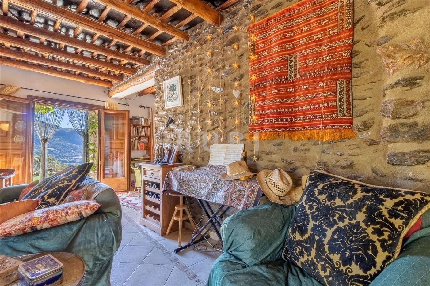 4 soveværelse Finca/Landehus til salg i Pampaneira med garage - € 250.000 (Ref: 8596814)