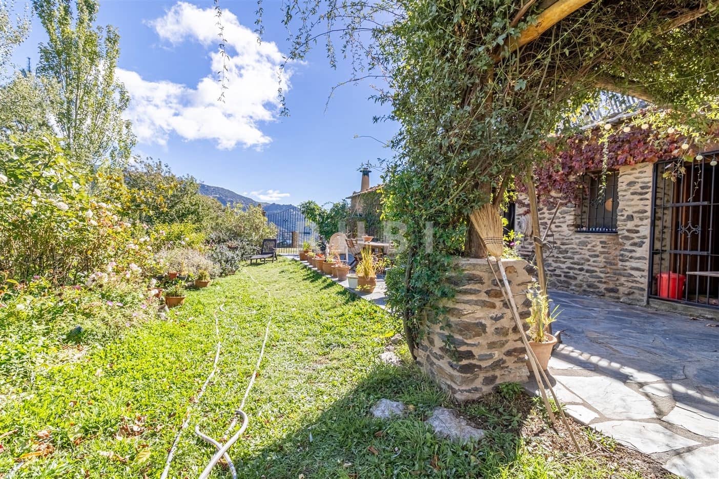 4 soveværelse Finca/Landehus til salg i Pampaneira med garage - € 250.000 (Ref: 8596814)